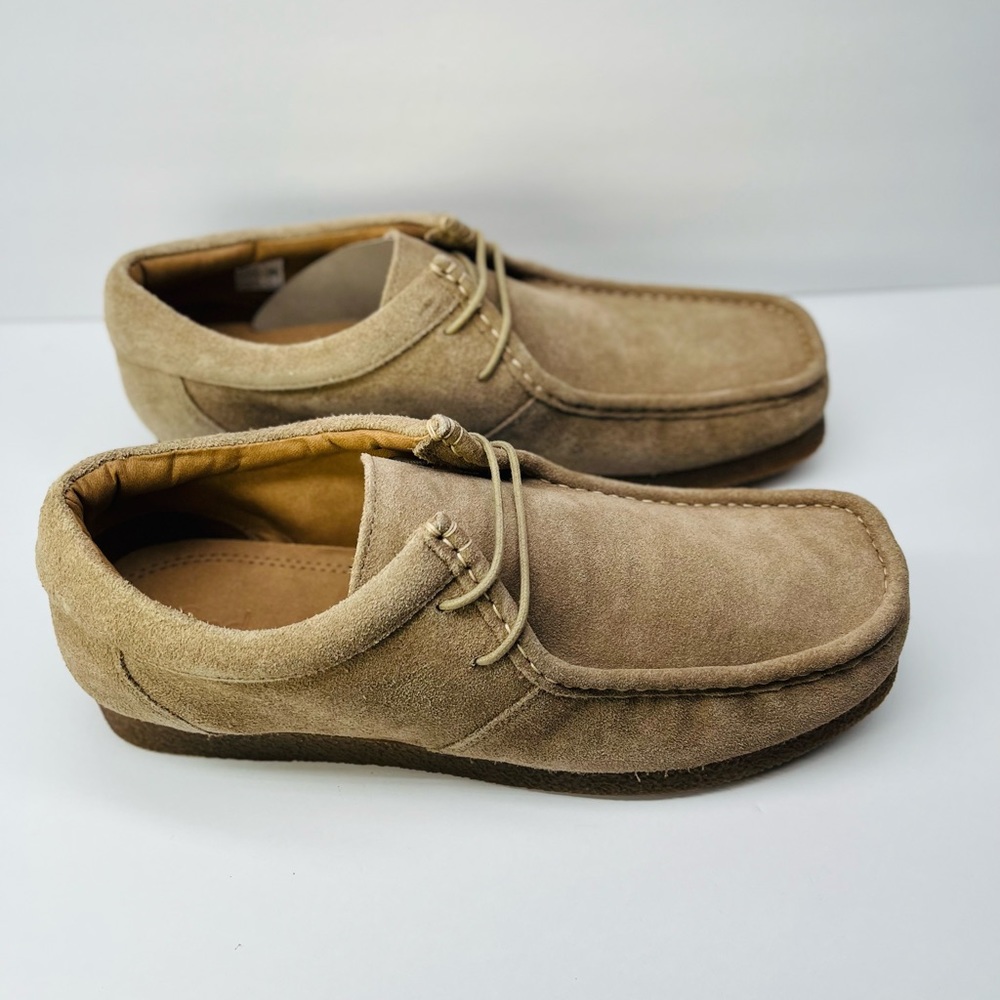COPY - Find Fashion Sneakers Size 10